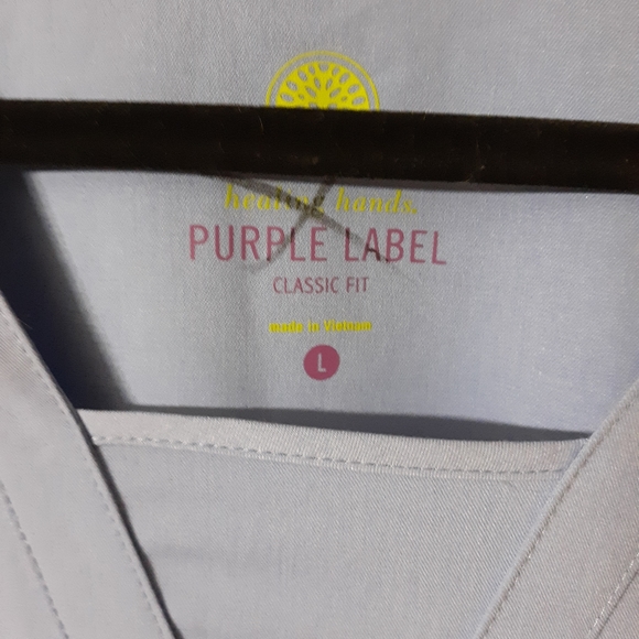 Scrub top - Picture 3 of 4